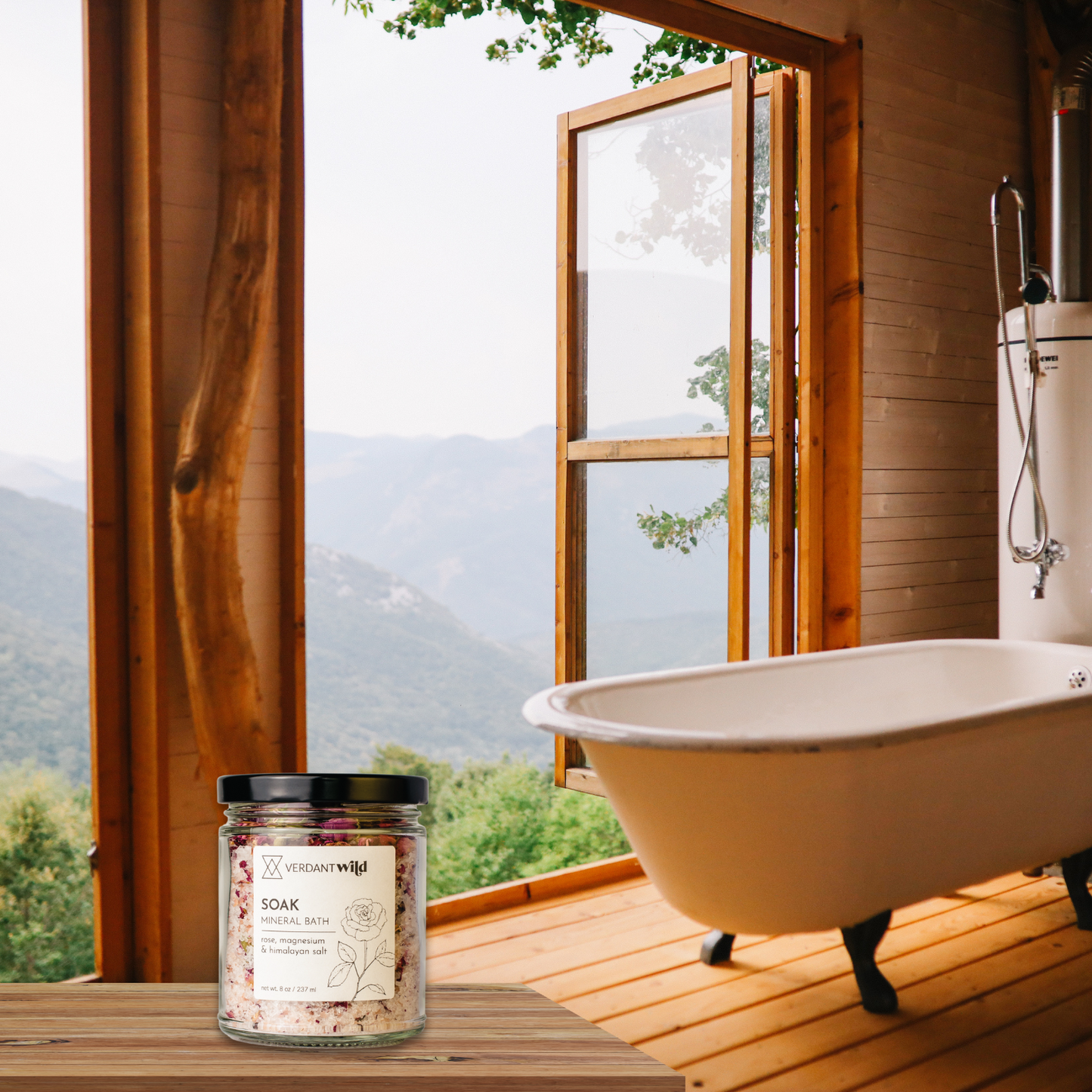 SOAK soothing mineral bath
