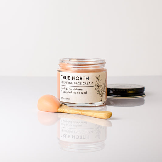 ceramide rich collagen stimulating face cream huckleberry, rosehip, lupine open texture